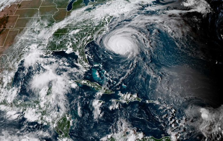 Hurricane florence landfall picture